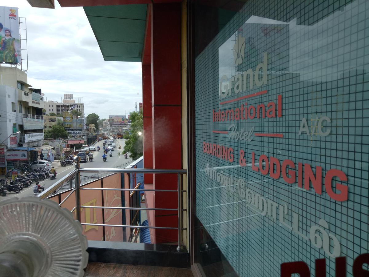 Grand International Hotell Erode Exteriör bild