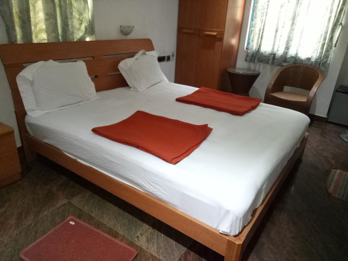 Grand International Hotell Erode Exteriör bild