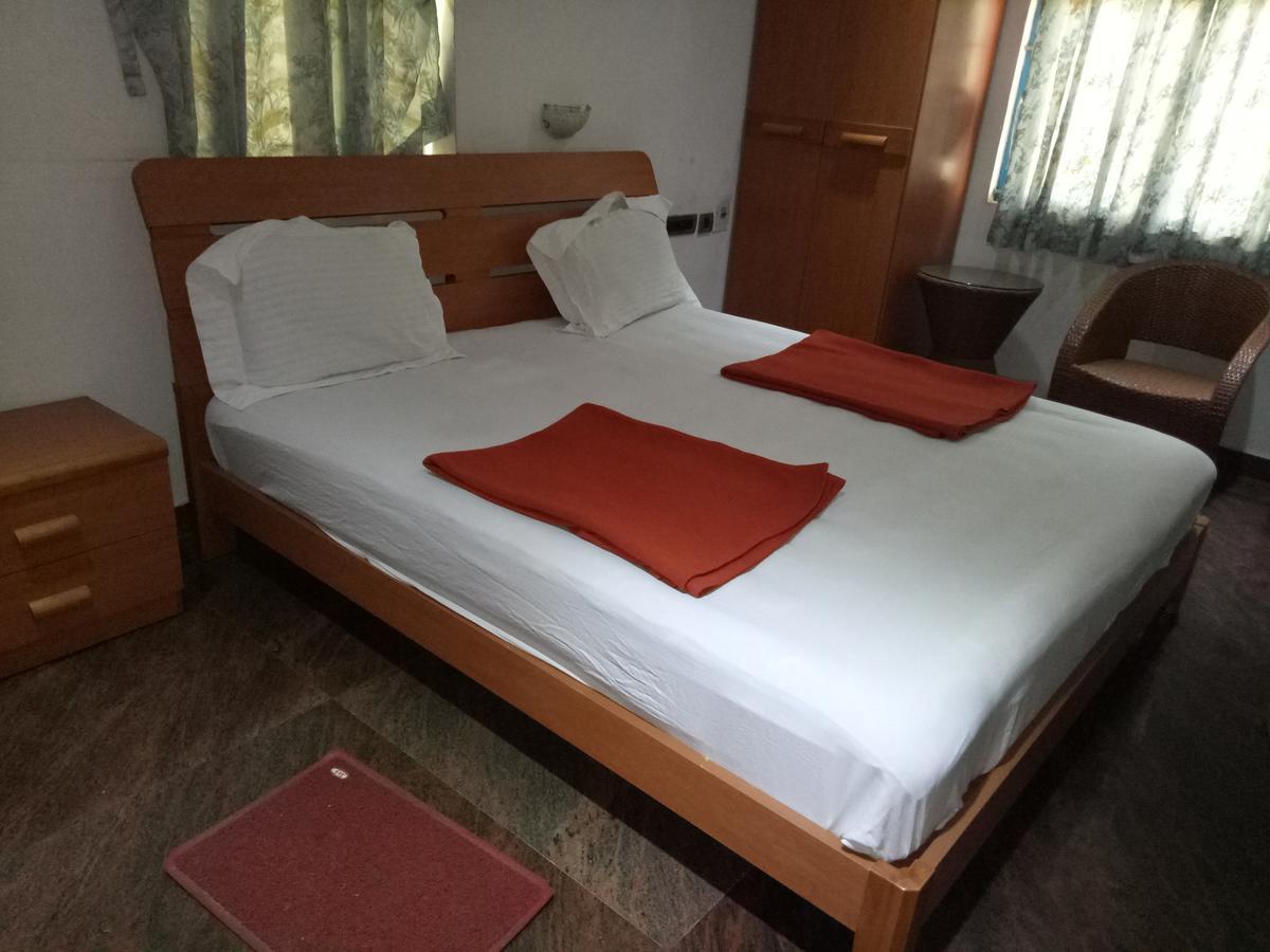 Grand International Hotell Erode Exteriör bild