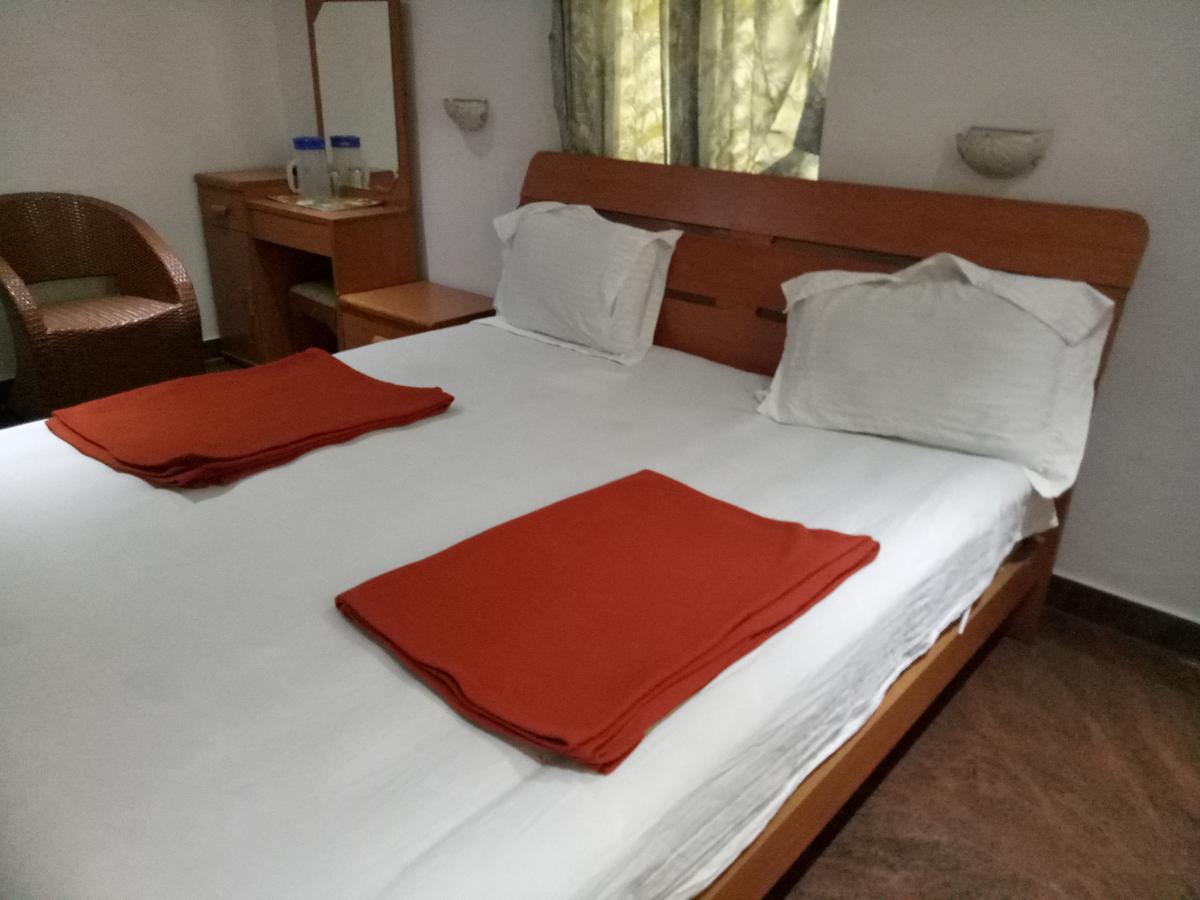 Grand International Hotell Erode Exteriör bild
