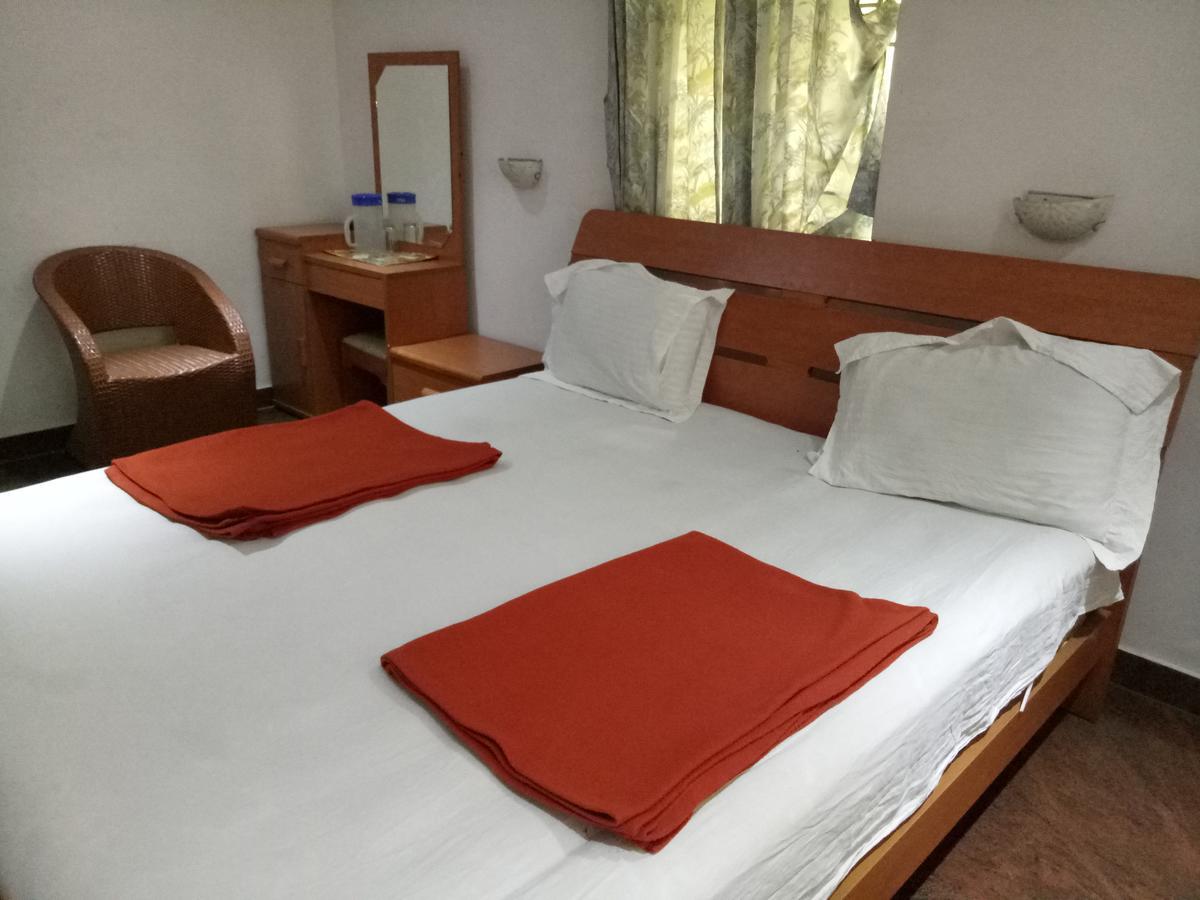 Grand International Hotell Erode Exteriör bild