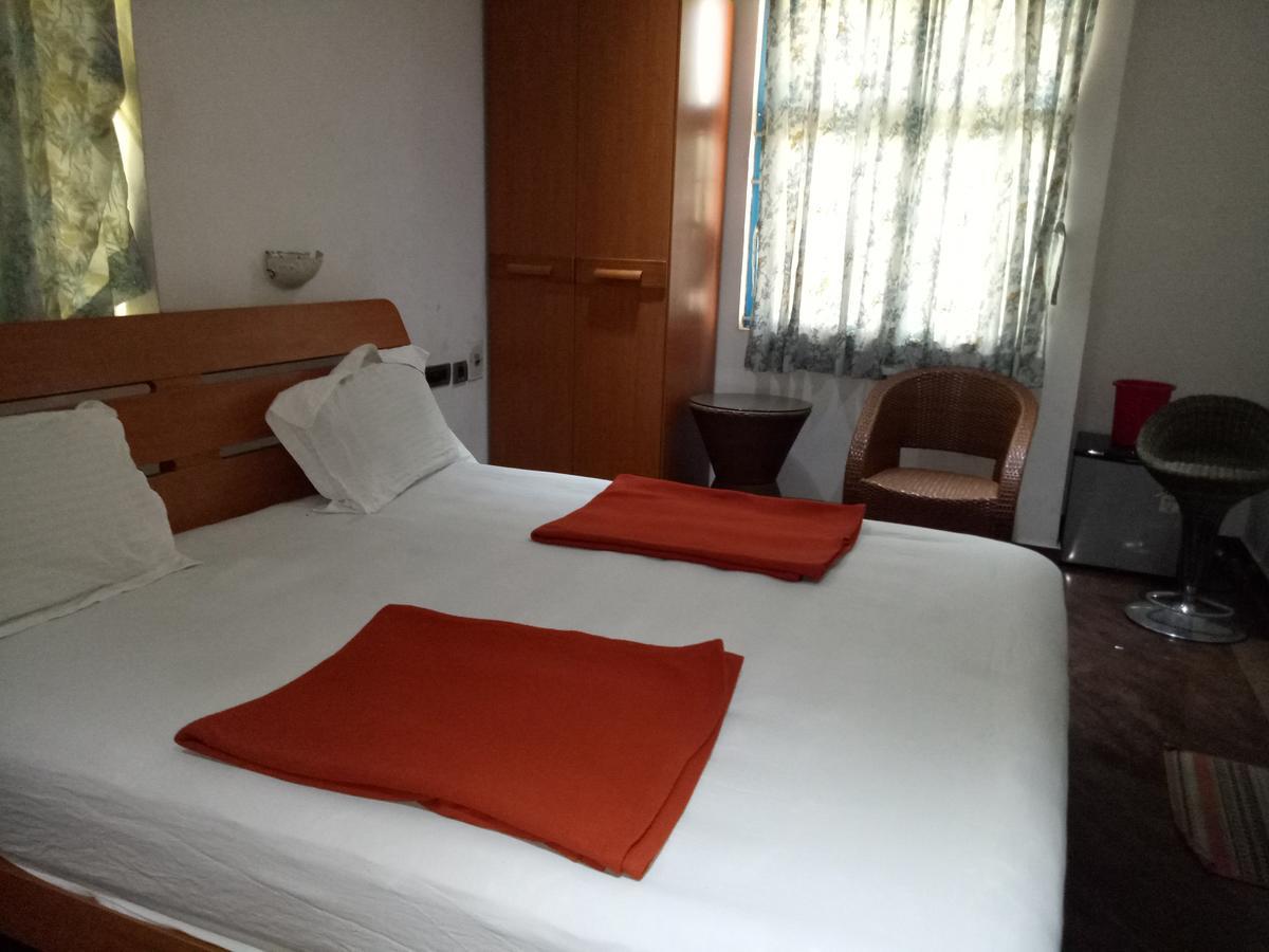Grand International Hotell Erode Exteriör bild